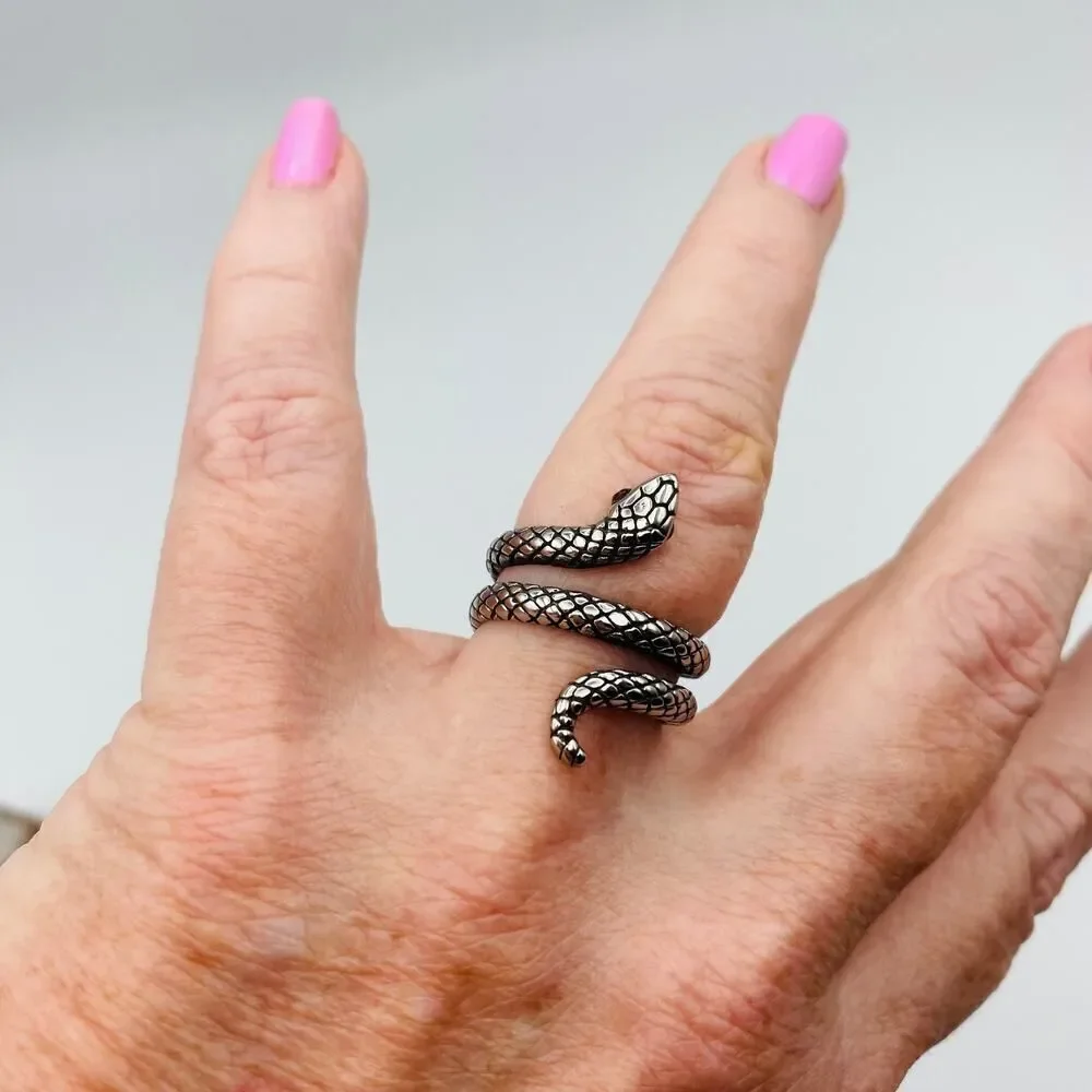 The Unbranded Brand snake stainless